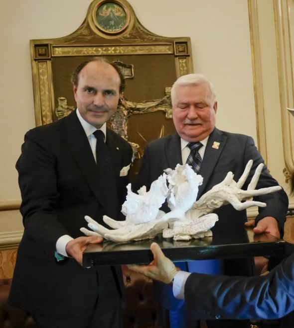 Il Sud premia Lech Walesa.